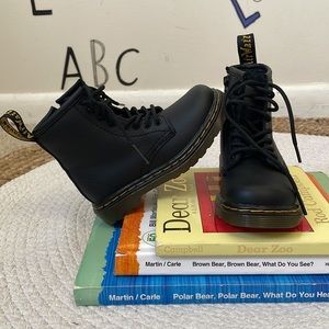 NEW Dr. Martens 1460 Softy T Leather Boot